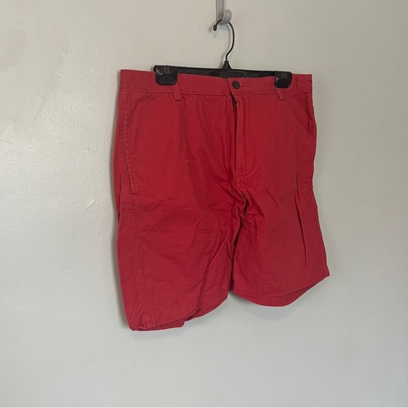 Chaps Men’s Classic Fit Sri Lanka Shorts Red 34 - Picture 2 of 5